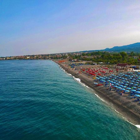 Monolocale Al Bluemarine Villa Riposto Exterior photo