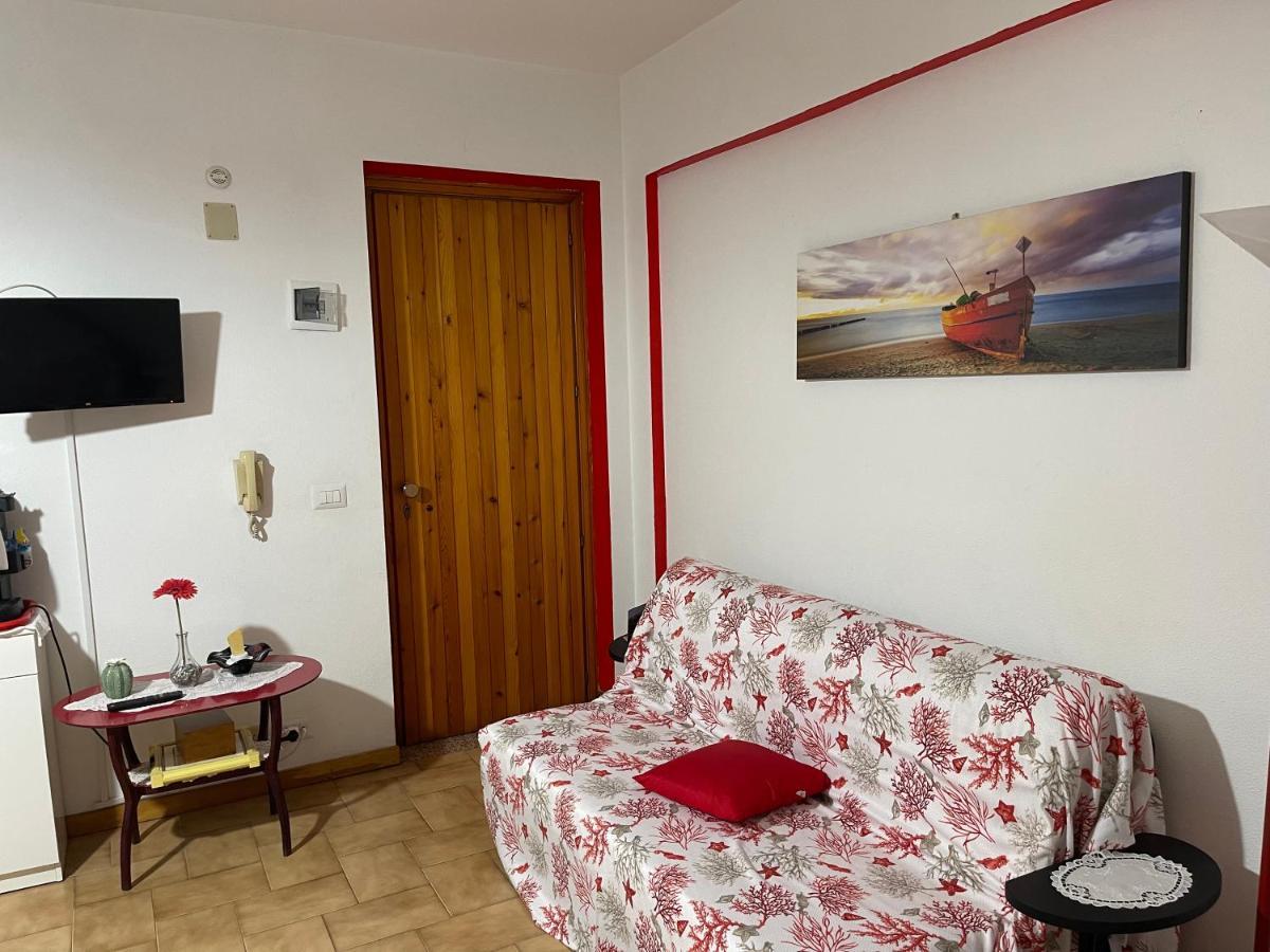 Monolocale Al Bluemarine Villa Riposto Exterior photo