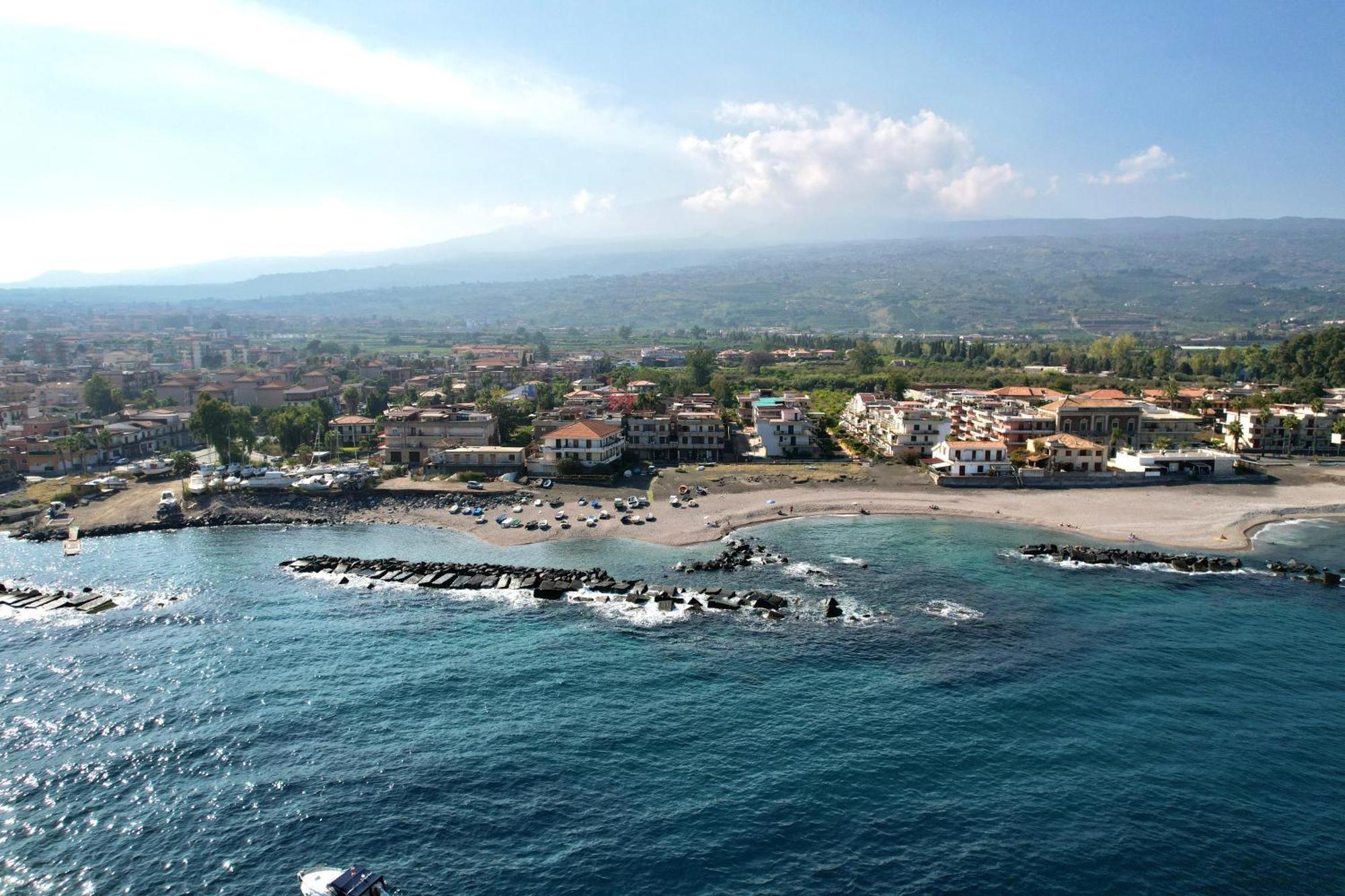 Monolocale Al Bluemarine Villa Riposto Exterior photo