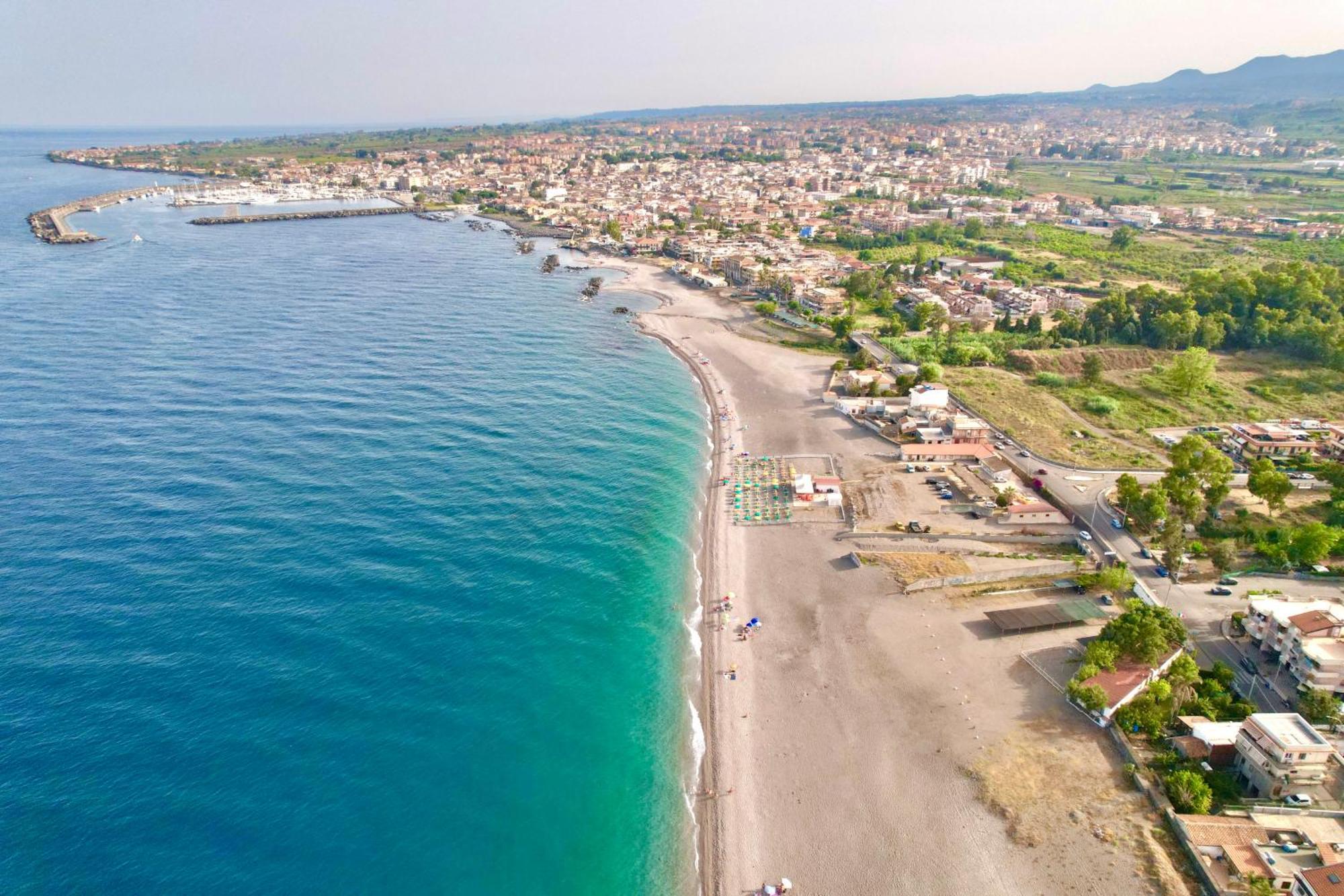 Monolocale Al Bluemarine Villa Riposto Exterior photo